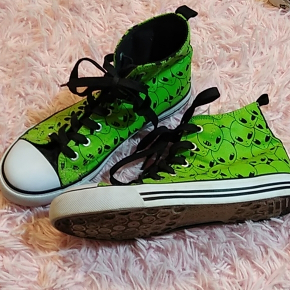 Hot Topic Shoes Alien Green Sneakers Chucks Poshmark